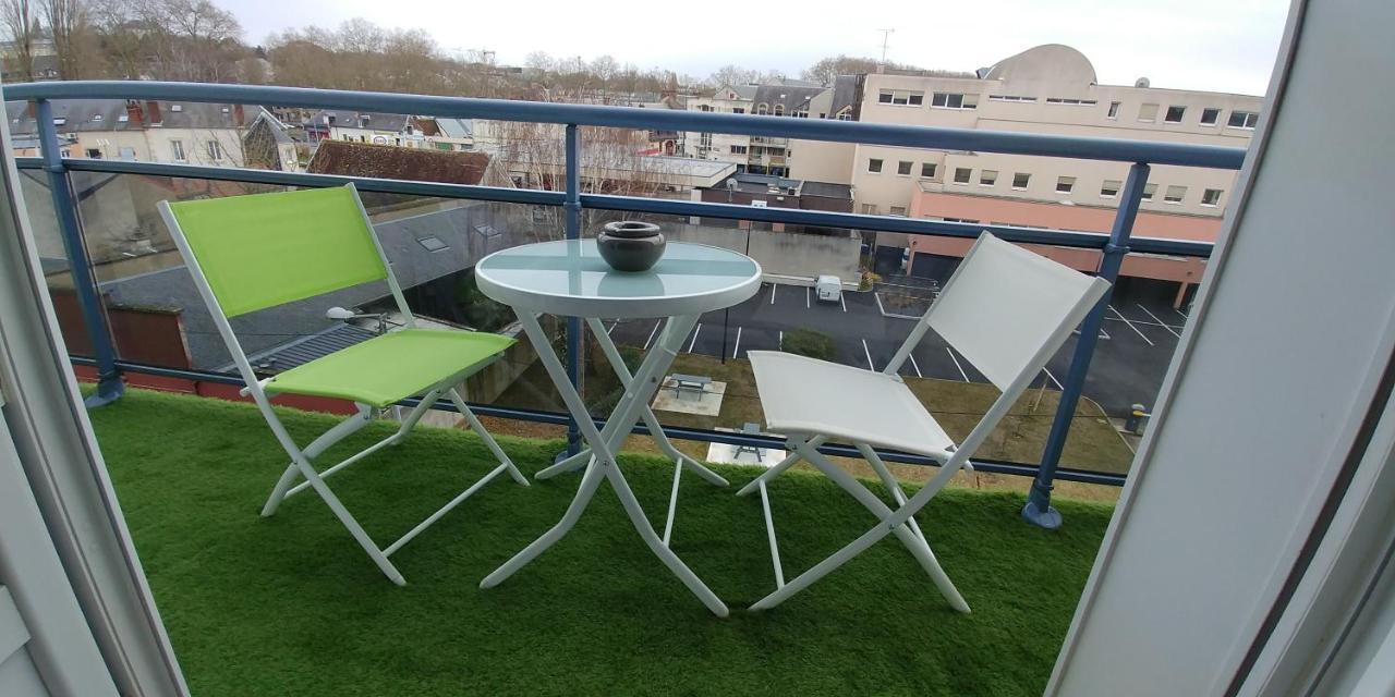 T3 Bord Centre Ville - 4Eme Etage - Fetes Interdites Bourges Esterno foto
